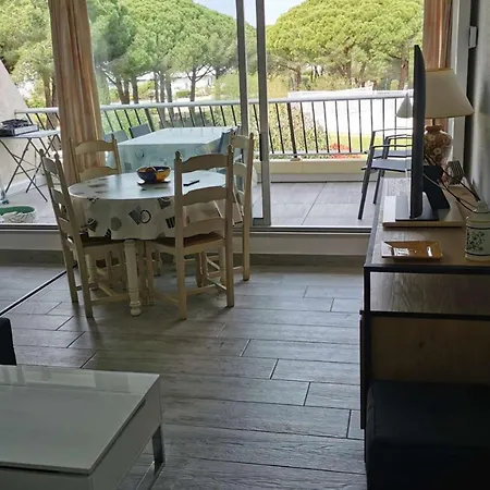 Apartment Bel 2 Pieces Pour 4 Personnes Avec Parking A Port Camargue - Fr-1-731-138 Le Grau-du-Roi